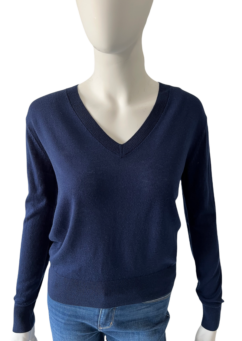 CORE V NECK SWEATER (6595427991623)